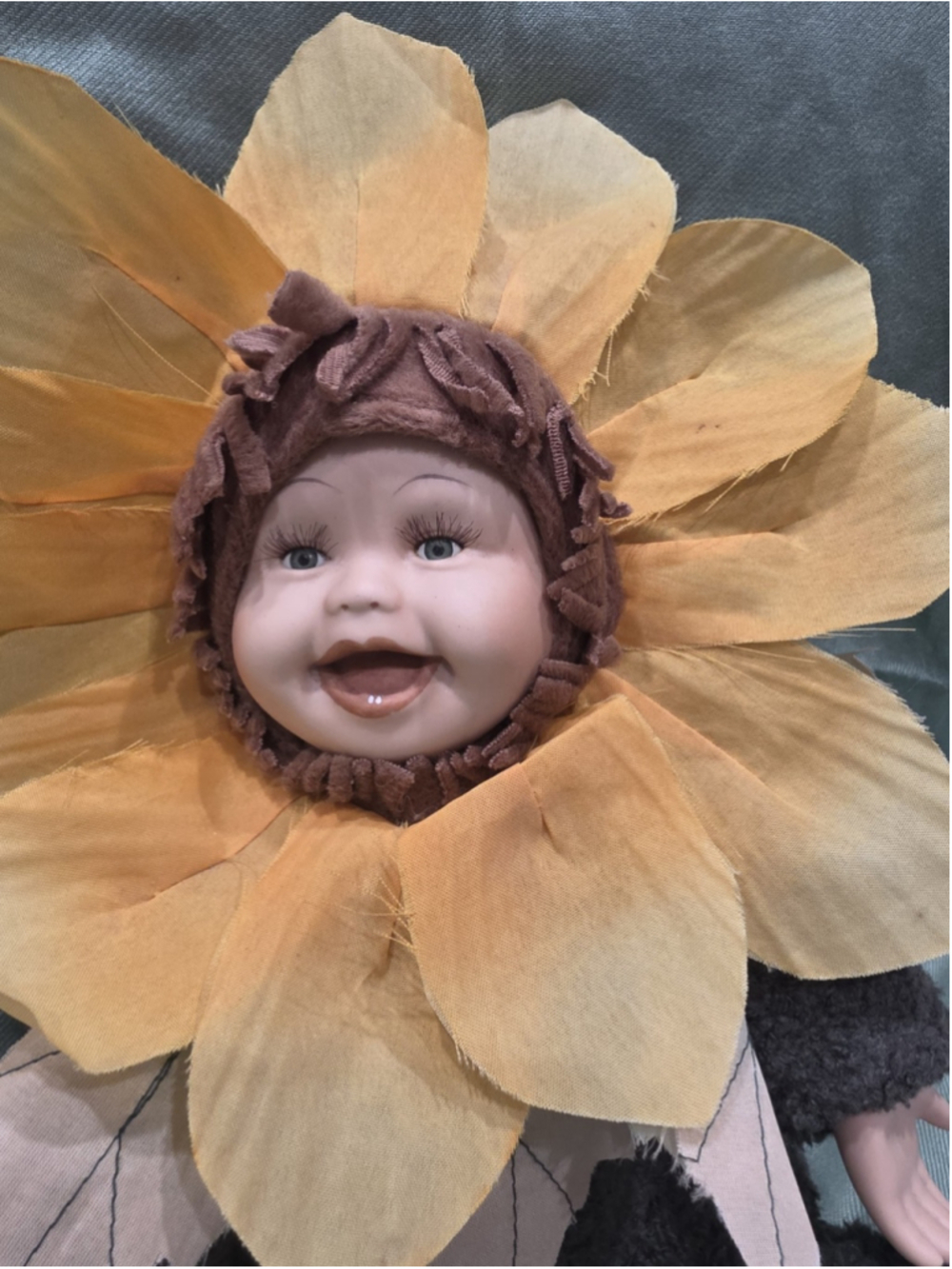 VTG Geppeddo Cuddle Kids Sunflower Baby Porcelain Face Plush Doll w/ Tags Decor - Picture 6 of 7